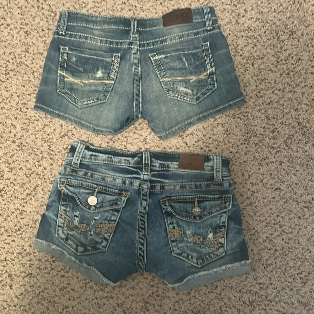 2 pair BKE denim shorts. Previously worn. Size 25. Mild distressed.orig buttons - Picture 6 of 6
